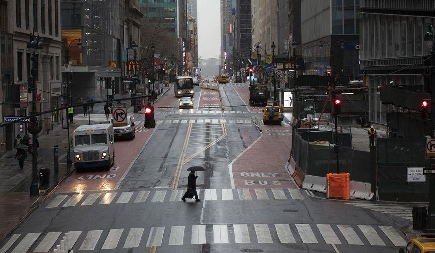 Nước Mỹ nín thở chờ gói cứu trợ 2.000 tỷ USD